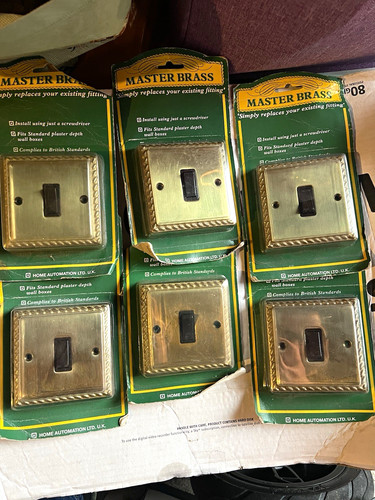 Master brass screwless - master,